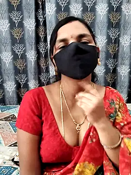 Snapshot of Lalitha-1995 chatting on 18, 7, 2026 Lalitha-1995 online show from 18, 7, 2026