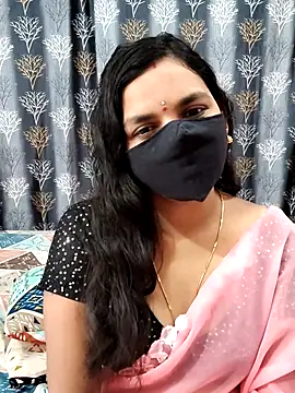 Snapshot of Lalitha-1995 chatting on 16, 7, 2026 Lalitha-1995 online show from 16, 7, 2026