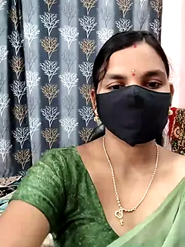 Snapshot of Lalitha-1995 chatting on 30, 6, 2026 Lalitha-1995 online show from 30, 6, 2026