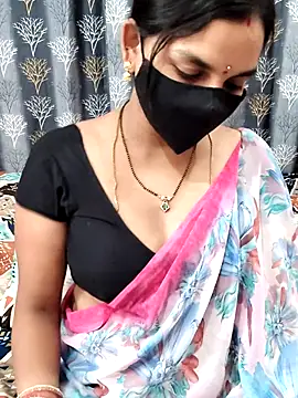 Snapshot of Lalitha-1995 chatting on 8, 6, 2026 Lalitha-1995 online show from 8, 6, 2026