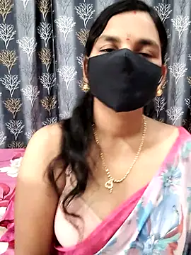 Snapshot of Lalitha-1995 chatting on 10, 7, 2026 Lalitha-1995 online show from 10, 7, 2026