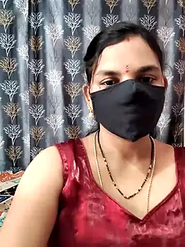 Snapshot of Lalitha-1995 chatting on 21, 6, 2026 Lalitha-1995 online show from 21, 6, 2026