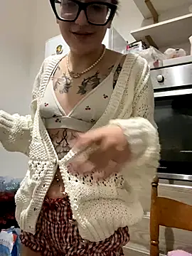 severingratty online show from 12, 10, 2025