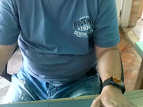 Snapshot of zee06 chatting on 5, 7, 2026 zee06 online show from 5, 7, 2026