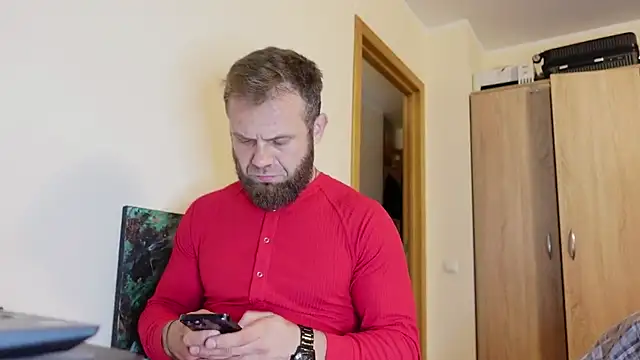 Snapshot of Stewart_Barnz chatting on 4, 10, 2025 Stewart Barnz online show from 4, 10, 2025