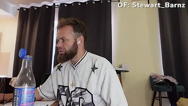 Stewart Barnz online show from 5, 5, 2026