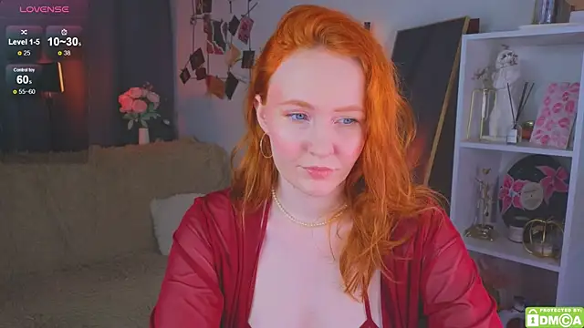 JoyceJones online show from 17, 11, 2025