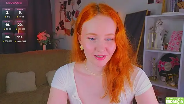 JoyceJones online show from 24, 11, 2025