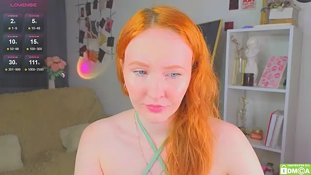 JoyceJones online show from 8, 10, 2025