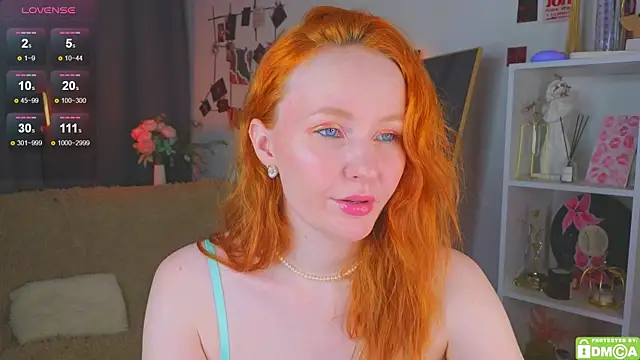 JoyceJones online show from 29, 11, 2025