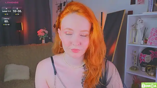 JoyceJones online show from 19, 11, 2025