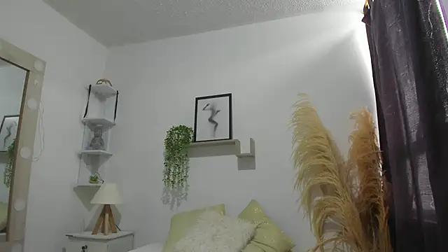 Samanta Monroe online show from 23, 9, 2025