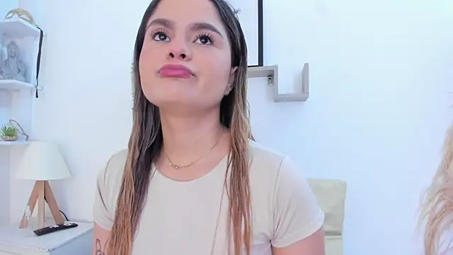 Samanta Monroe online show from 6, 10, 2025