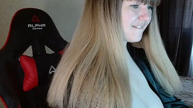 Miaxfox online show from 10, 11, 2025