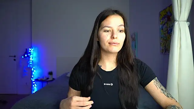 EwelynScott online show from 3, 12, 2025