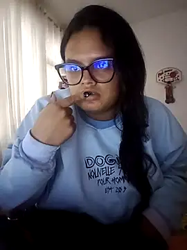 Snapshot of luluboobs9 chatting on 5, 1, 2026 luluboobs9 online show from 5, 1, 2026