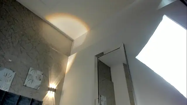 Lunaa bellaa online show from 7, 11, 2025