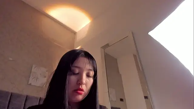 Lunaa bellaa online show from 25, 11, 2025