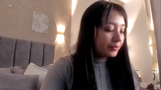 Lunaa bellaa online show from 7, 2, 2026