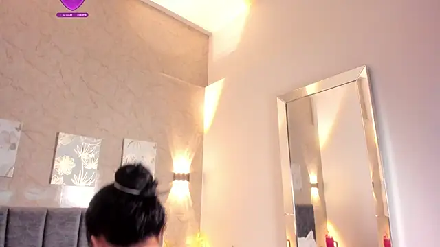 Lunaa bellaa online show from 19, 9, 2025