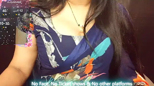 Snapshot of Anuforyou19 chatting on 15, 12, 2025 Anuforyou19 online show from 15, 12, 2025