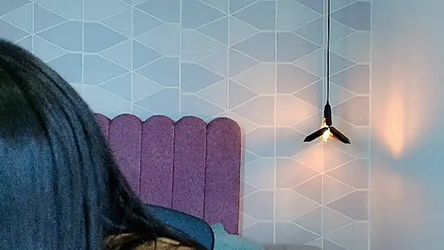 Aly Loving online show from 8, 11, 2025