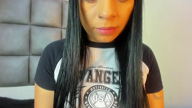 Snapshot of Mia_lopez__ chatting on 1, 10, 2025 Mia lopez online show from 1, 10, 2025