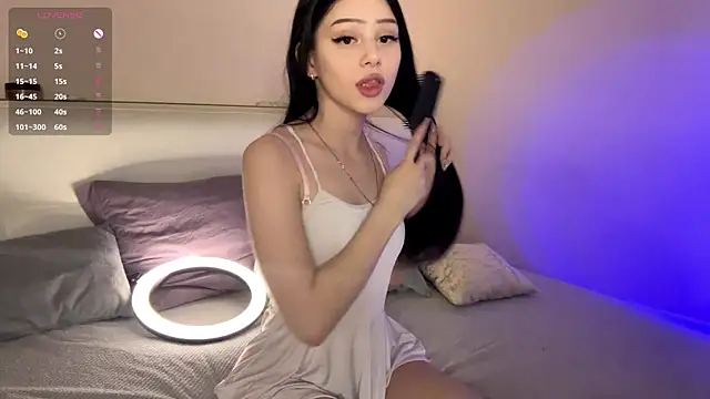 KateHardcastle online show from 29, 10, 2025