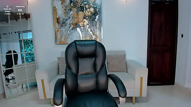 MeganScott online show from 4, 6, 2026