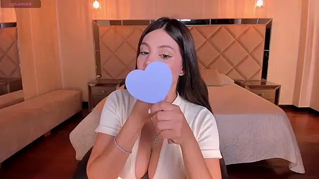 MeganScott online show from 27, 6, 2026
