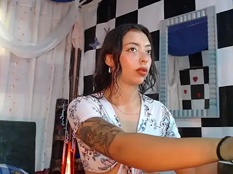 Snapshot of kendraof chatting on 7, 11, 2025 kendraof online show from 7, 11, 2025