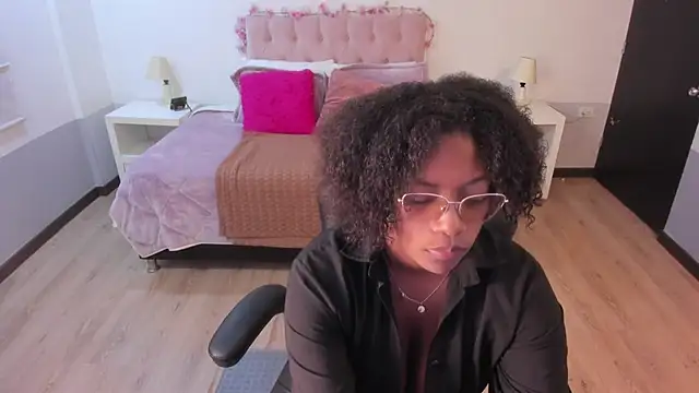 ebony fantasy2 online show from 16, 4, 2026