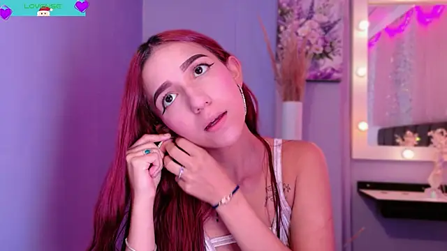 NataliaPrada s online show from 5, 12, 2025