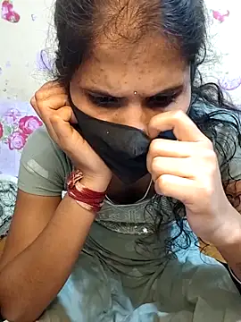 Snapshot of ranisanthutelugu chatting on 23, 11, 2025 ranisanthutelugu online show from 23, 11, 2025