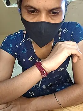 Snapshot of ranisanthutelugu chatting on 26, 11, 2025 ranisanthutelugu online show from 26, 11, 2025