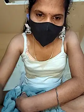 Snapshot of ranisanthutelugu chatting on 28, 11, 2025 ranisanthutelugu online show from 28, 11, 2025