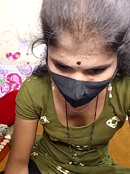 Snapshot of ranisanthutelugu chatting on 11, 10, 2025 ranisanthutelugu online show from 11, 10, 2025