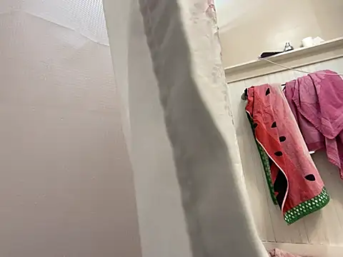 Snapshot of GirlSquirt chatting on 9, 2, 2026 GirlSquirt online show from 9, 2, 2026