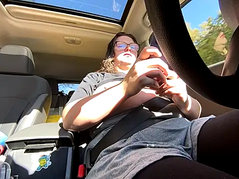 GirlSquirt online show from 3, 10, 2025