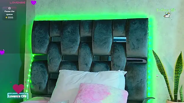 Snapshot of Taurito___ chatting on 22, 10, 2025 Taurito online show from 22, 10, 2025