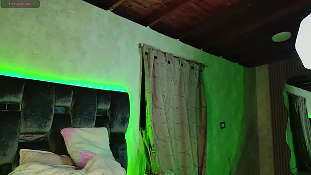 Snapshot of Taurito___ chatting on 7, 11, 2025 Taurito online show from 7, 11, 2025