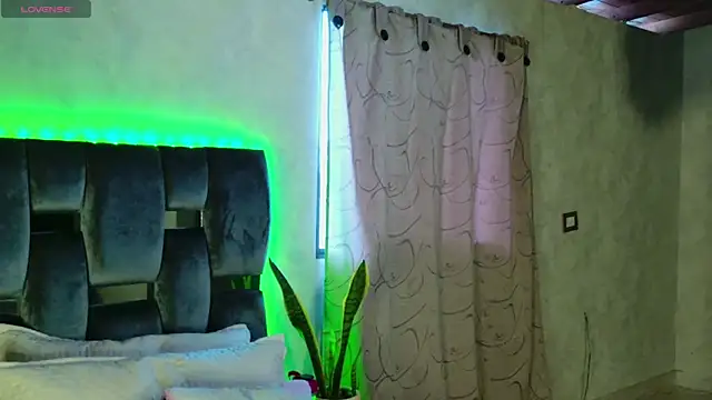 Snapshot of Taurito___ chatting on 27, 10, 2025 Taurito online show from 27, 10, 2025