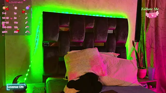 Snapshot of Taurito___ chatting on 6, 11, 2025 Taurito online show from 6, 11, 2025