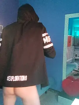 Snapshot of Noty_bcn chatting on 27, 11, 2025 Noty bcn online show from 27, 11, 2025