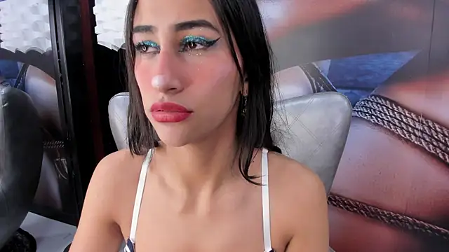 miss   taylor online show from 10, 10, 2025