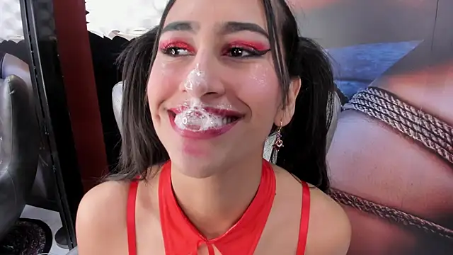 miss   taylor online show from 8, 10, 2025