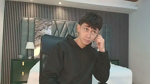 Snapshot of Michael_blue chatting on 7, 1, 2026 Michael blue online show from 7, 1, 2026