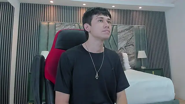 Snapshot of Michael_blue chatting on 14, 9, 2025 Michael blue online show from 14, 9, 2025