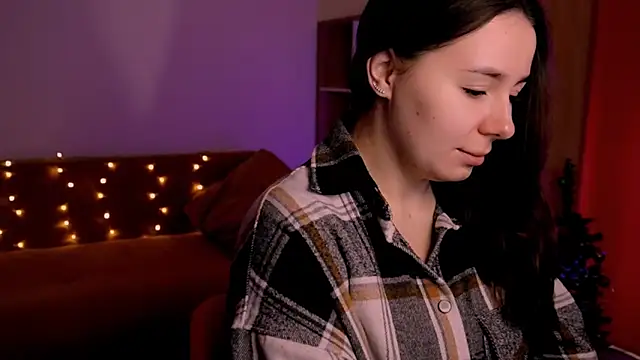 Snapshot of Di_na_Bell chatting on 6, 1, 2026 Di na Bell online show from 6, 1, 2026