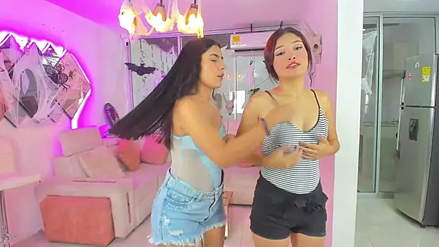 Snapshot of stangirls_ chatting on 11, 10, 2025 stangirls online show from 11, 10, 2025